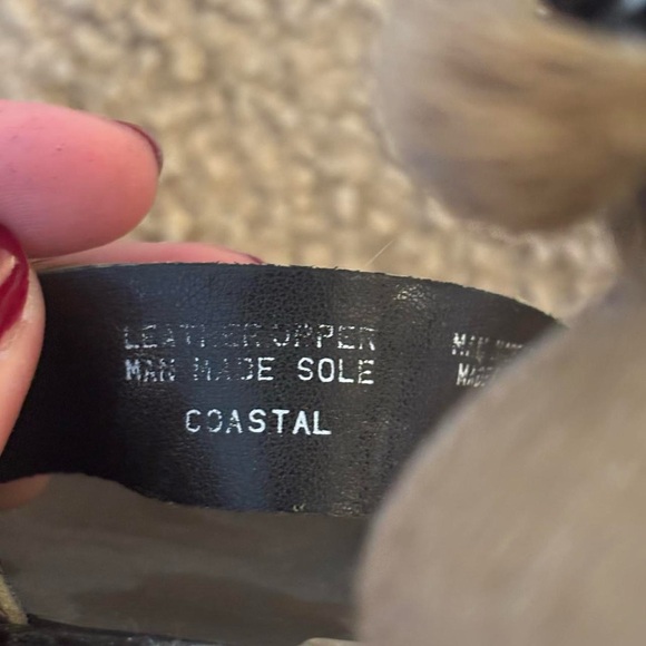 Enzo Angiolini Black and Tan Platform Sandals - Picture 5 of 8